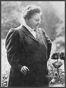 The image “http://www.log24.com/log/pix05/050315-Amy.jpg” cannot be displayed, because it contains errors.